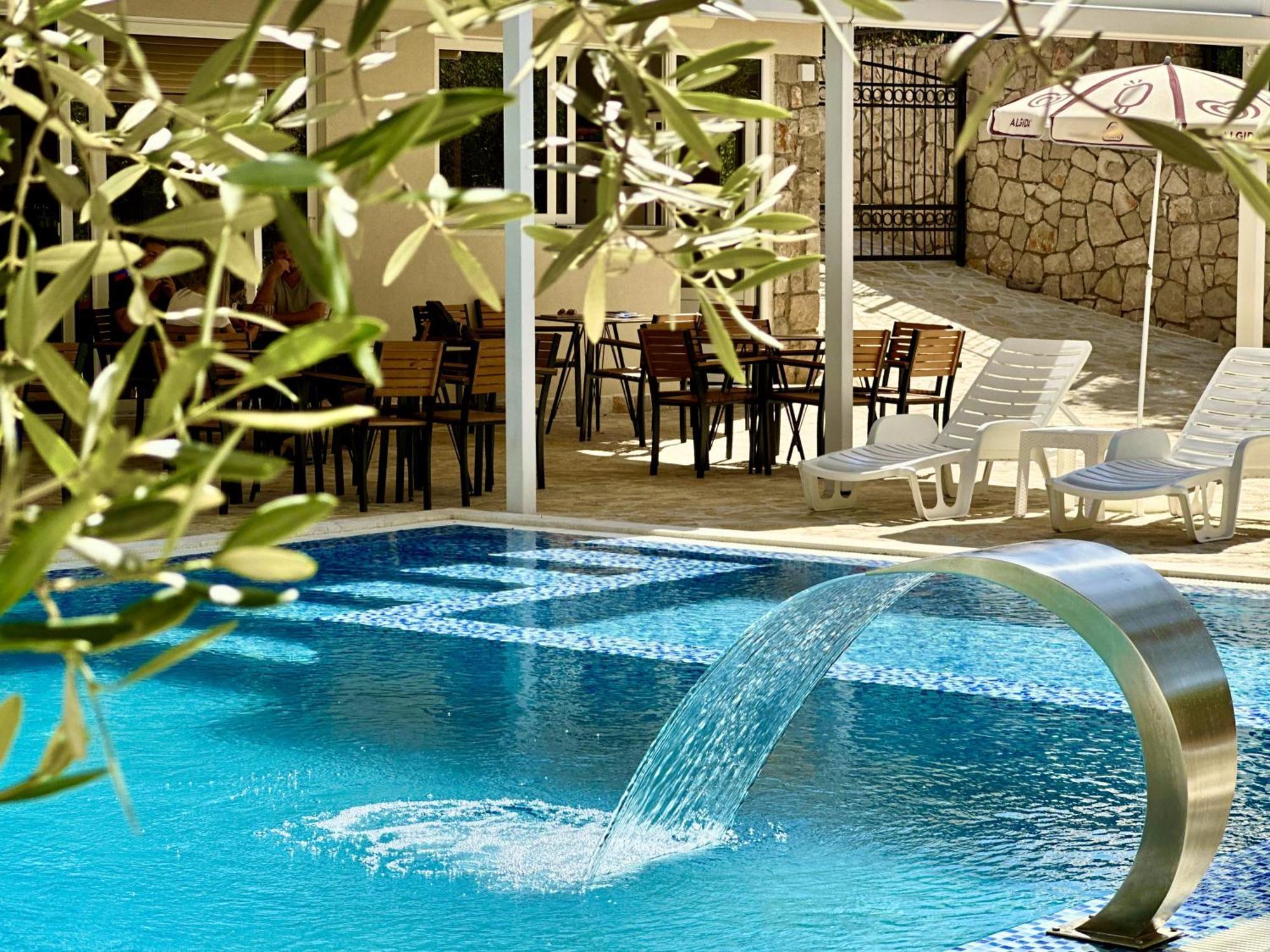Akhdar Apartments Utjeha Exterior photo