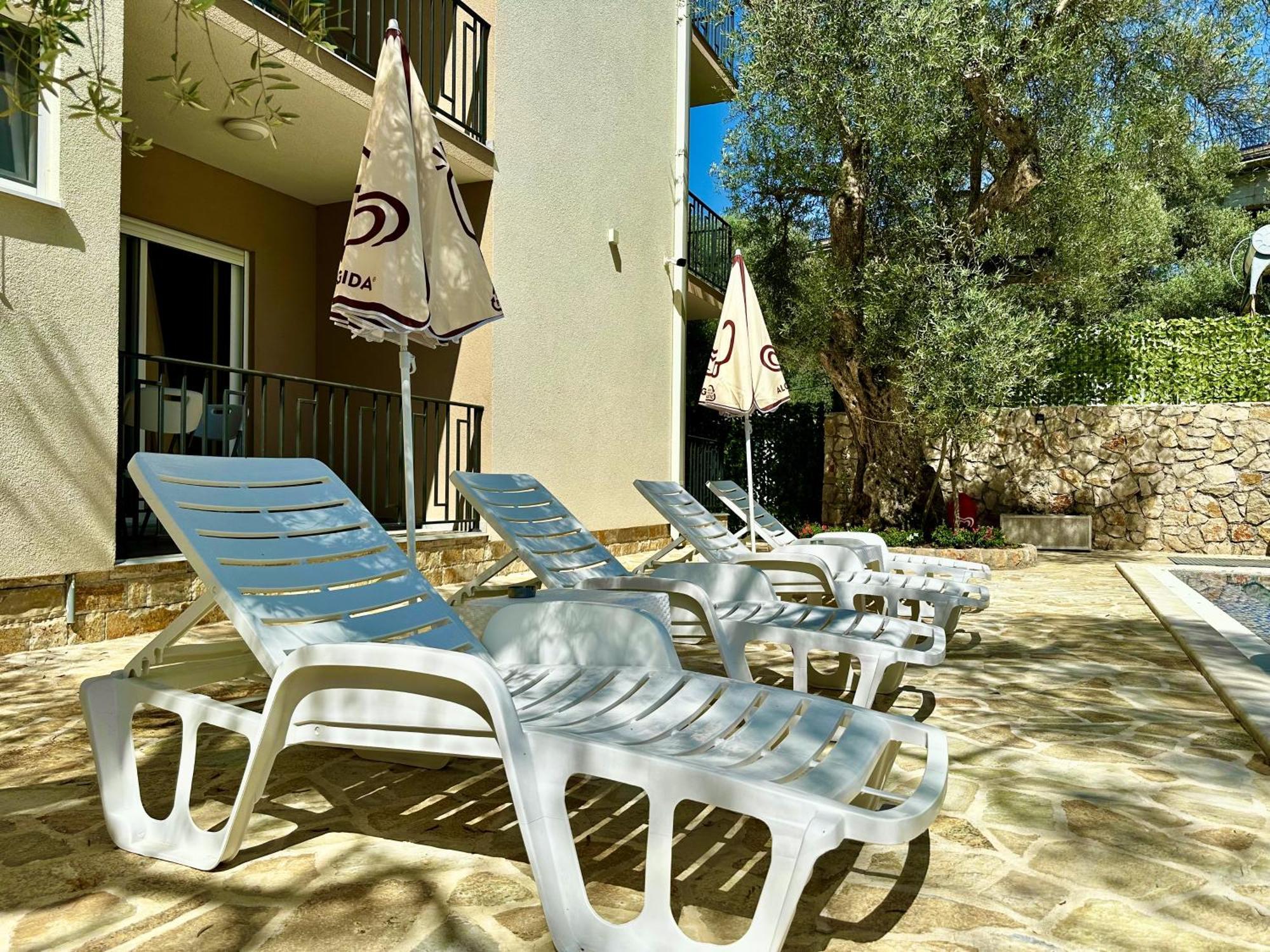 Akhdar Apartments Utjeha Exterior photo